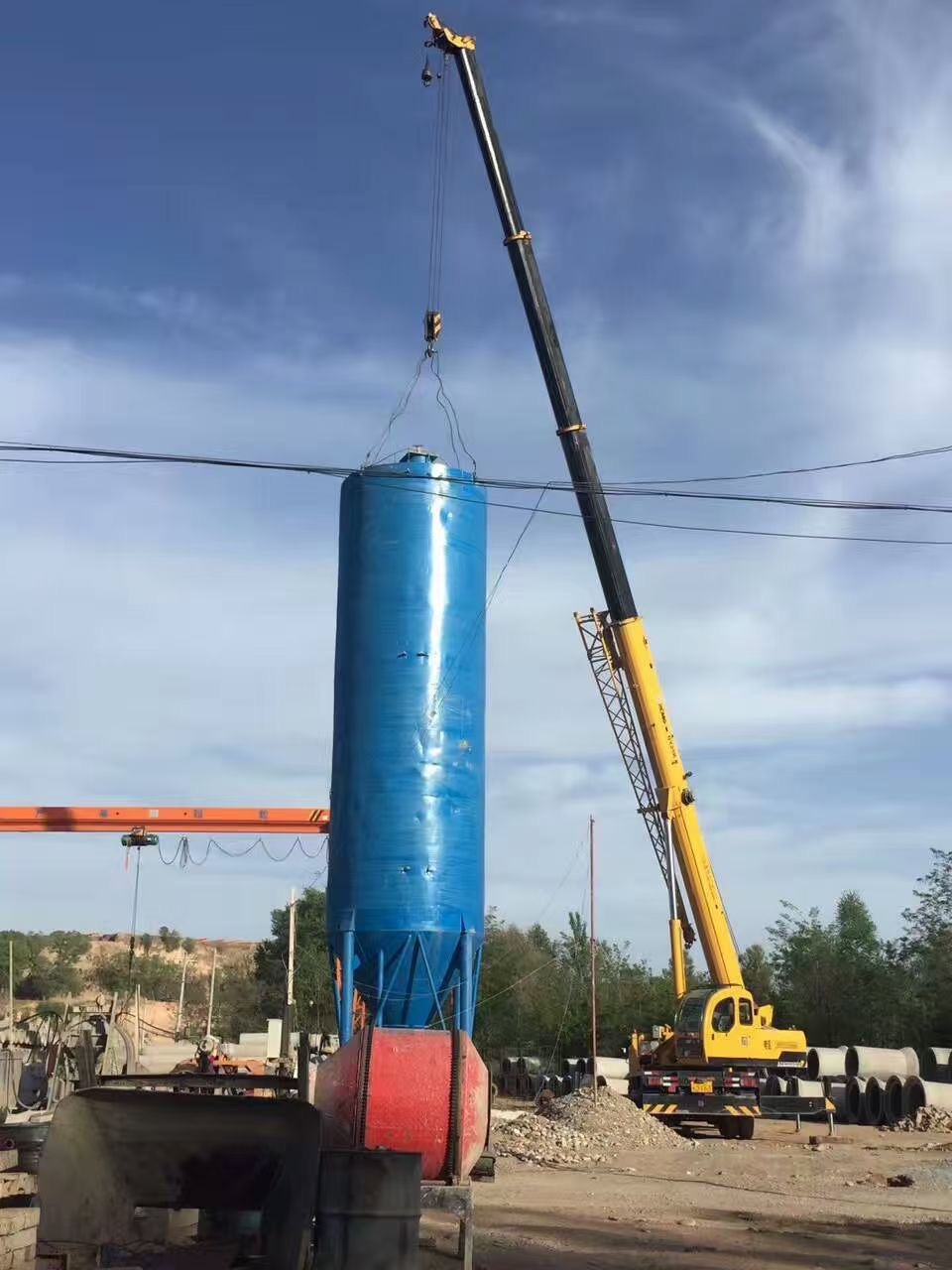 会理县吊车一定不能作为载人工具使用
