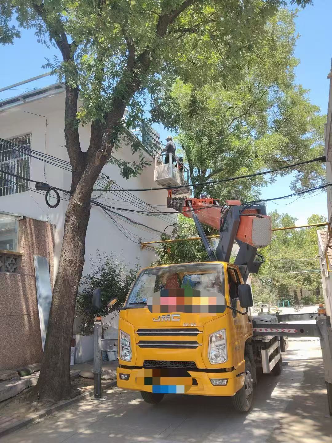 会理县高空作业车能吊装重物吗？最大承载多少公斤？