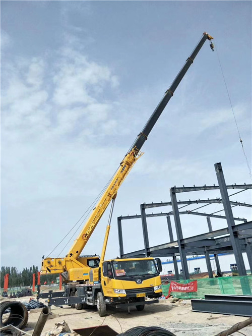 会理县超高层建筑钢结构吊装案例